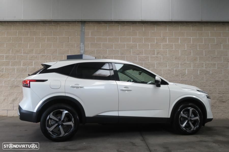 Nissan Qashqai 1.3 DIG-T Premiere Edition - 34