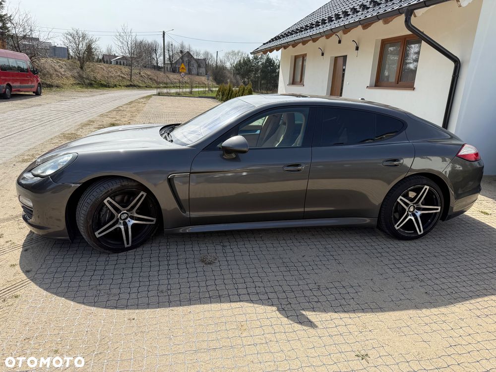 Porsche Panamera 4 PDK - 2