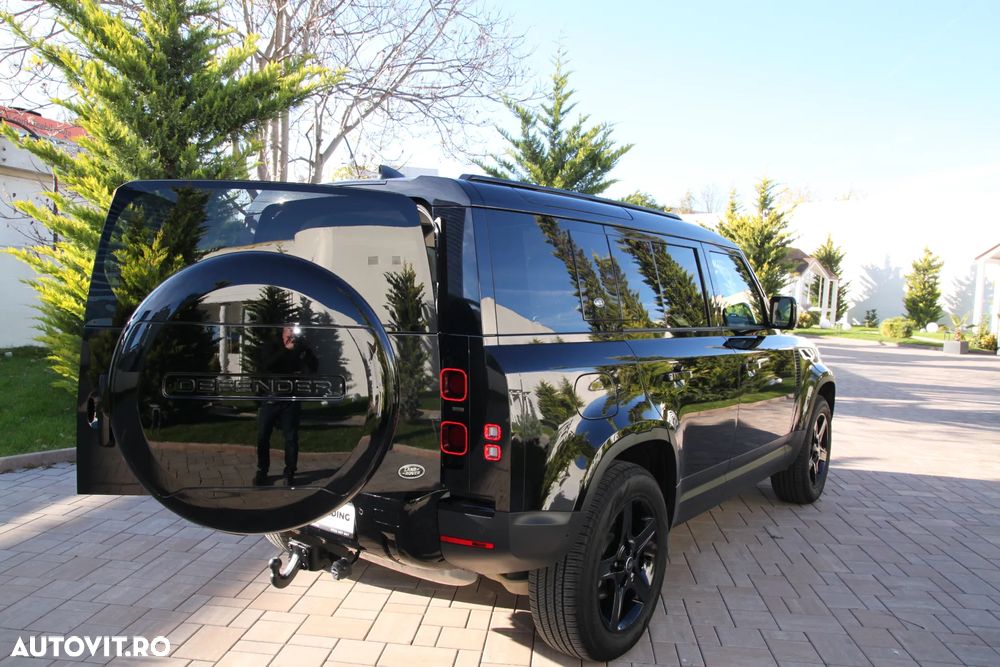 Land Rover Defender 110 3.0D 250 MHEV Hard Top X-Dynamic SE - 11