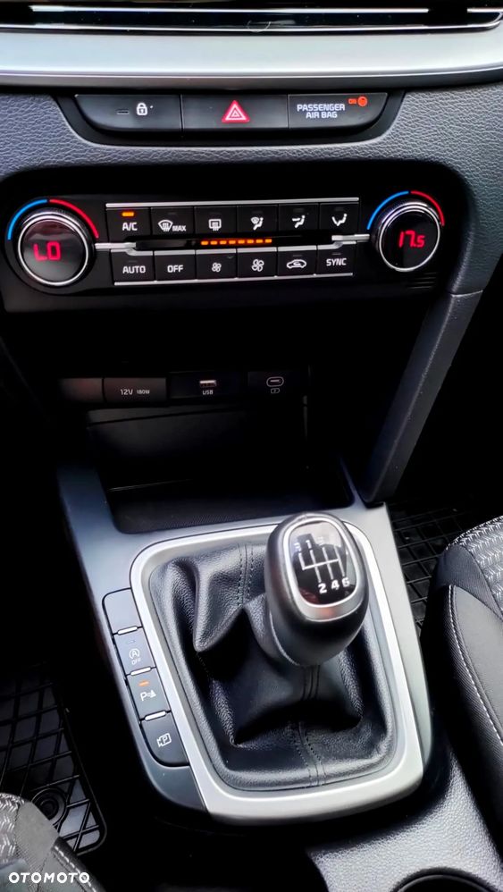 Kia Ceed 1.5 T-GDI M - 17