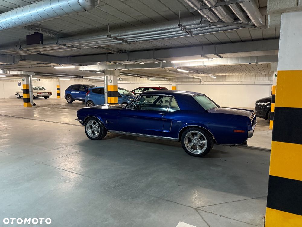 Ford Mustang - 12