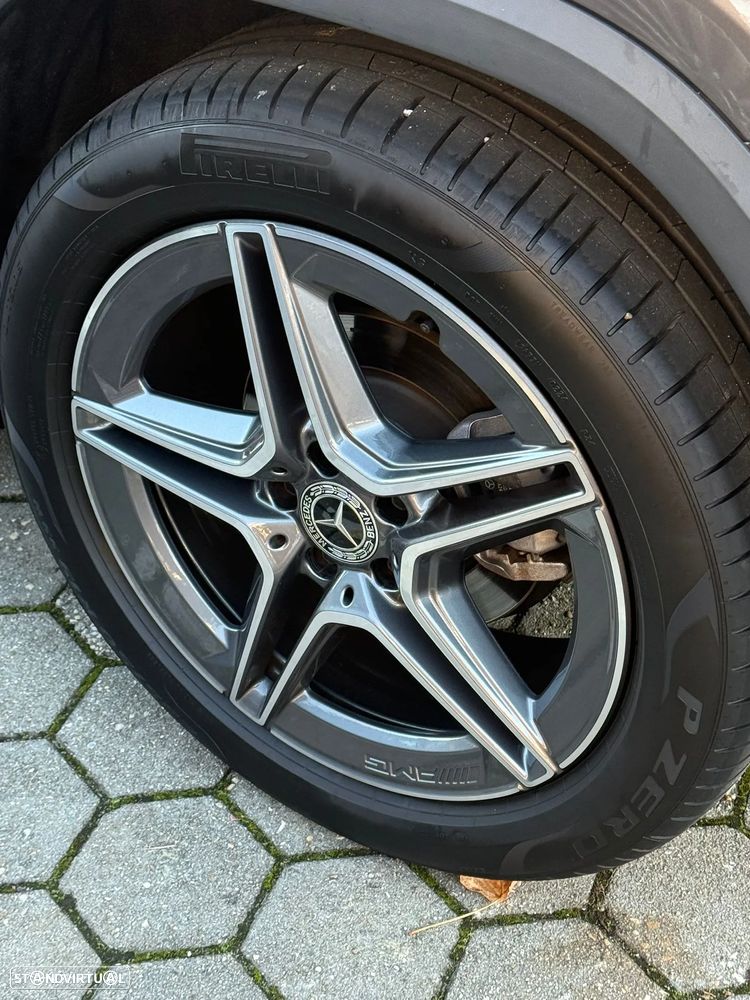 Mercedes-Benz GLA 200 AMG Line - 3