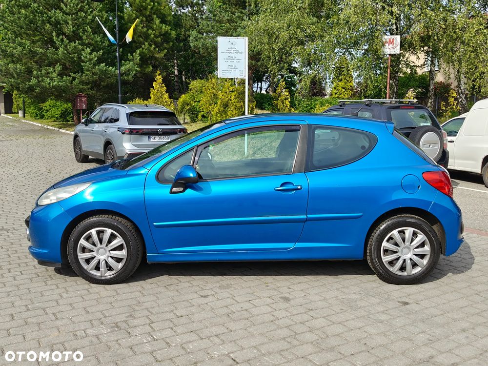 Peugeot 207 - 8