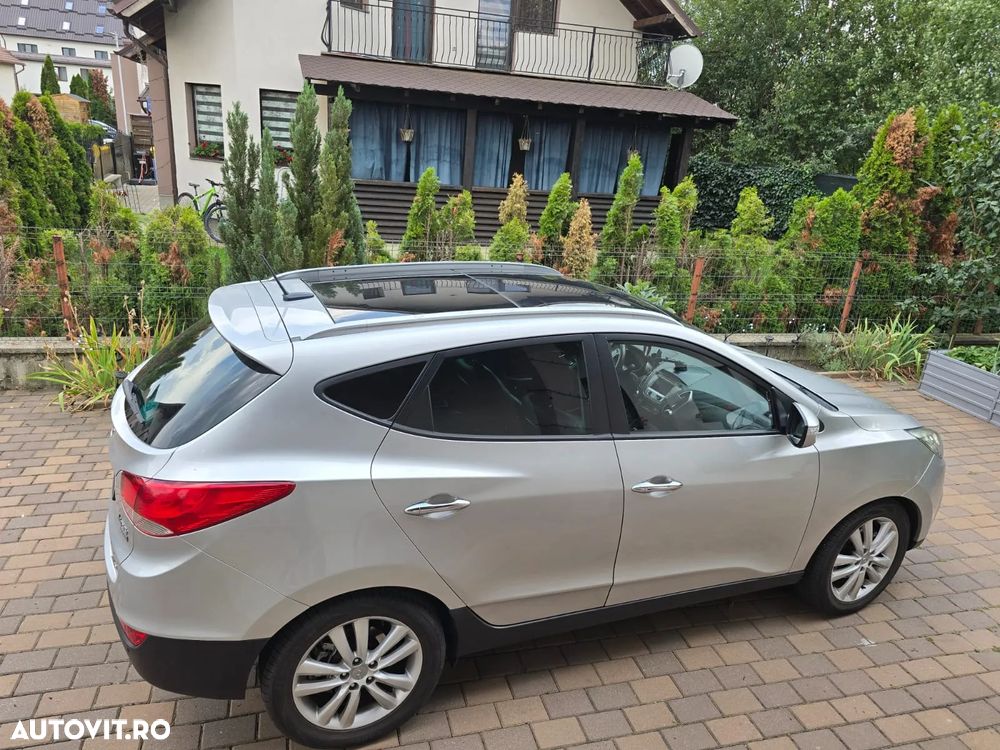Hyundai ix35 2.0 CRDI 4WD Automatik Premium - 9