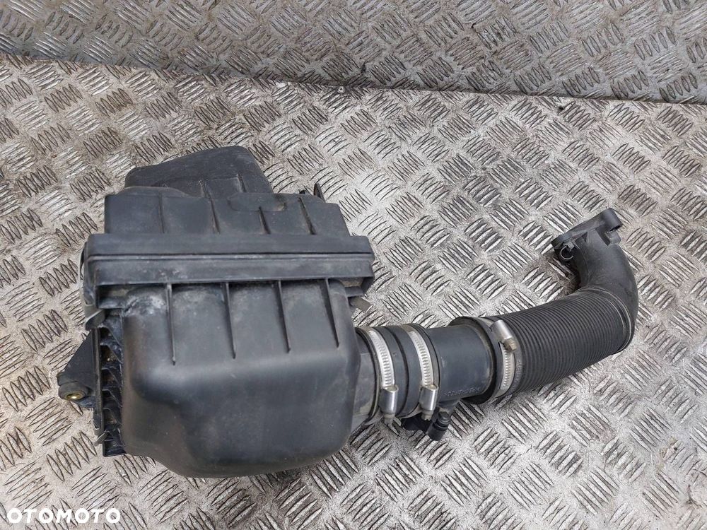 OBUDOWA FILTRA + PRZEPŁYWOMIERZ + RURA DOLOT AGILA A 1.2 16V 09204631 - 2