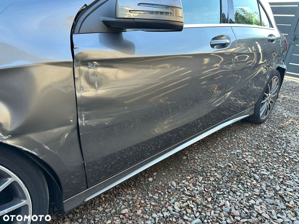 Mercedes-Benz Klasa A 200 (BlueEFFICIENCY) - 23