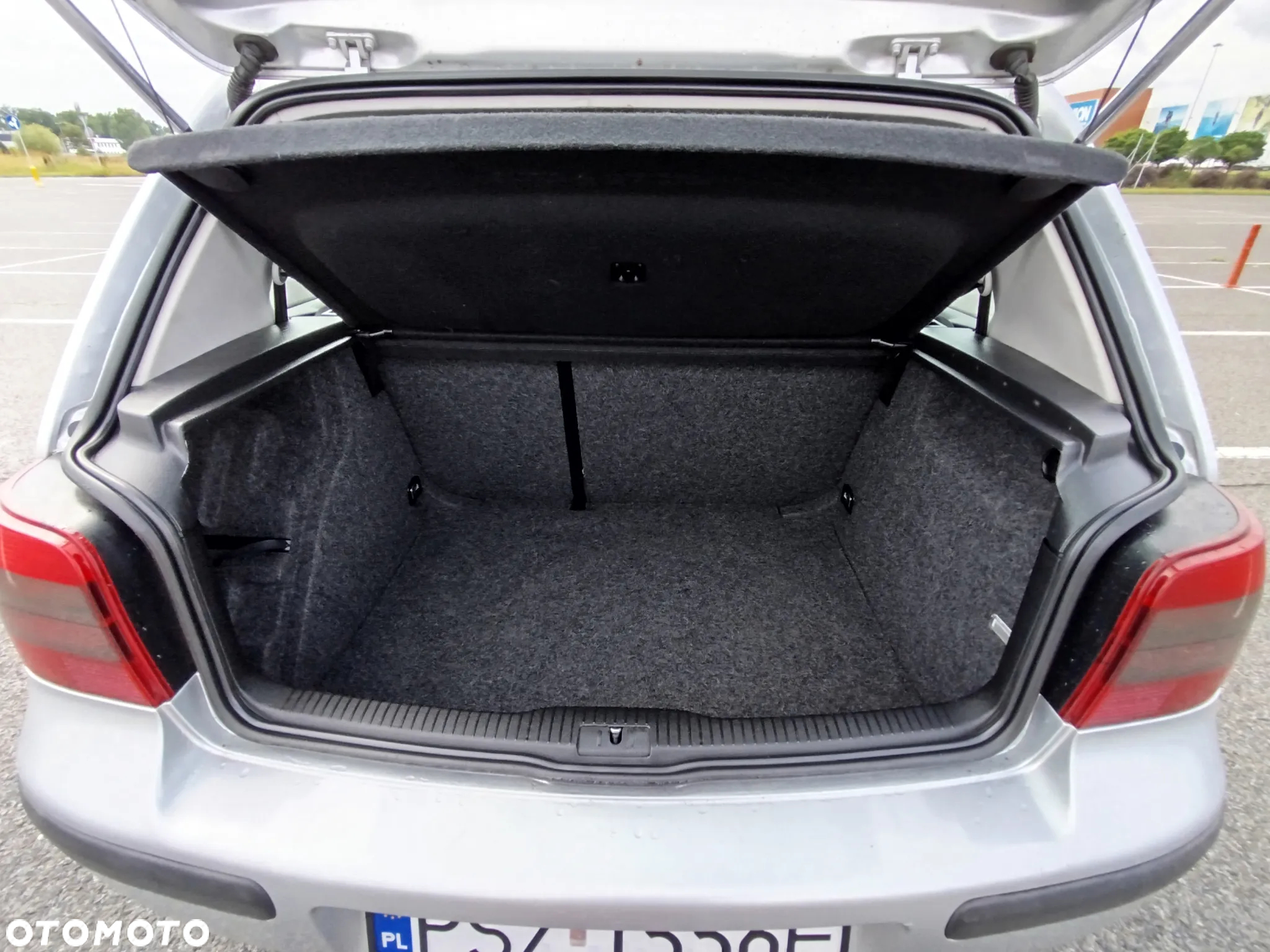 Volkswagen Golf 1.6 Automatik Sportline - 15