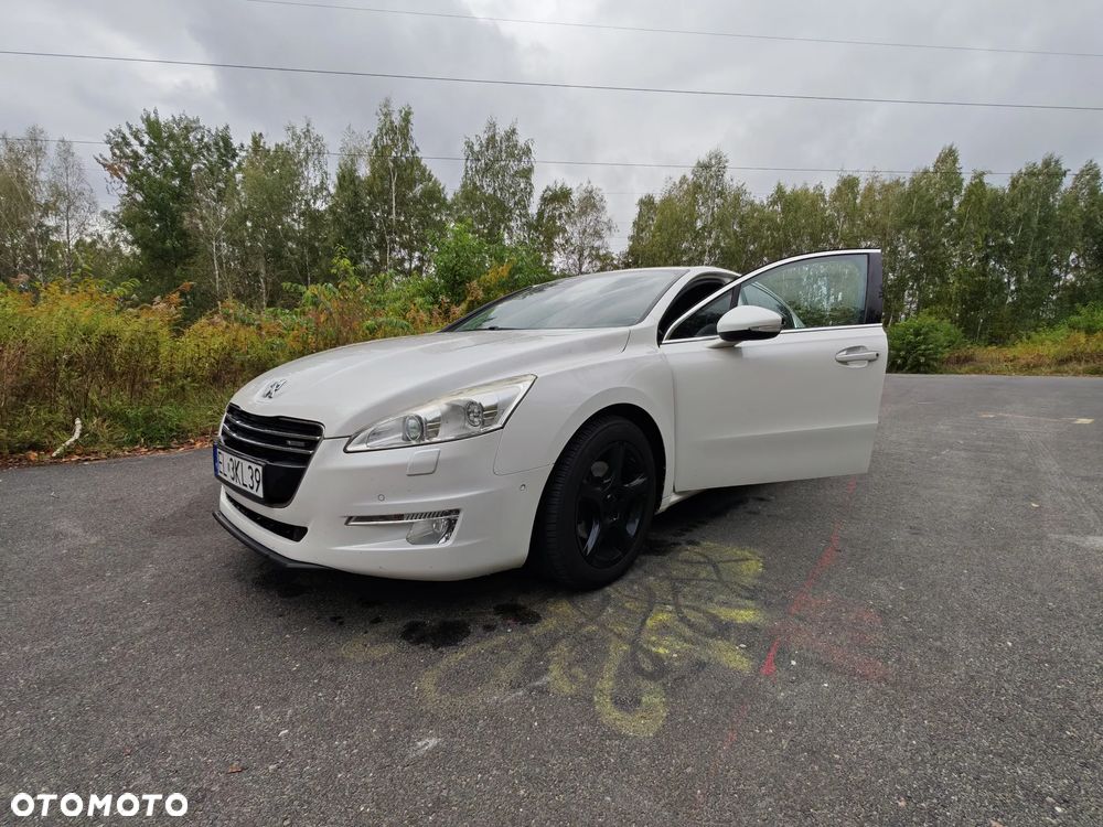 Peugeot 508 RXH Hybrid4 - 13