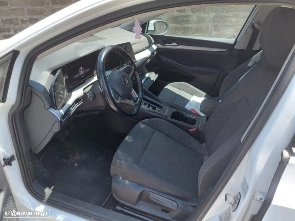 VW Golf - 4