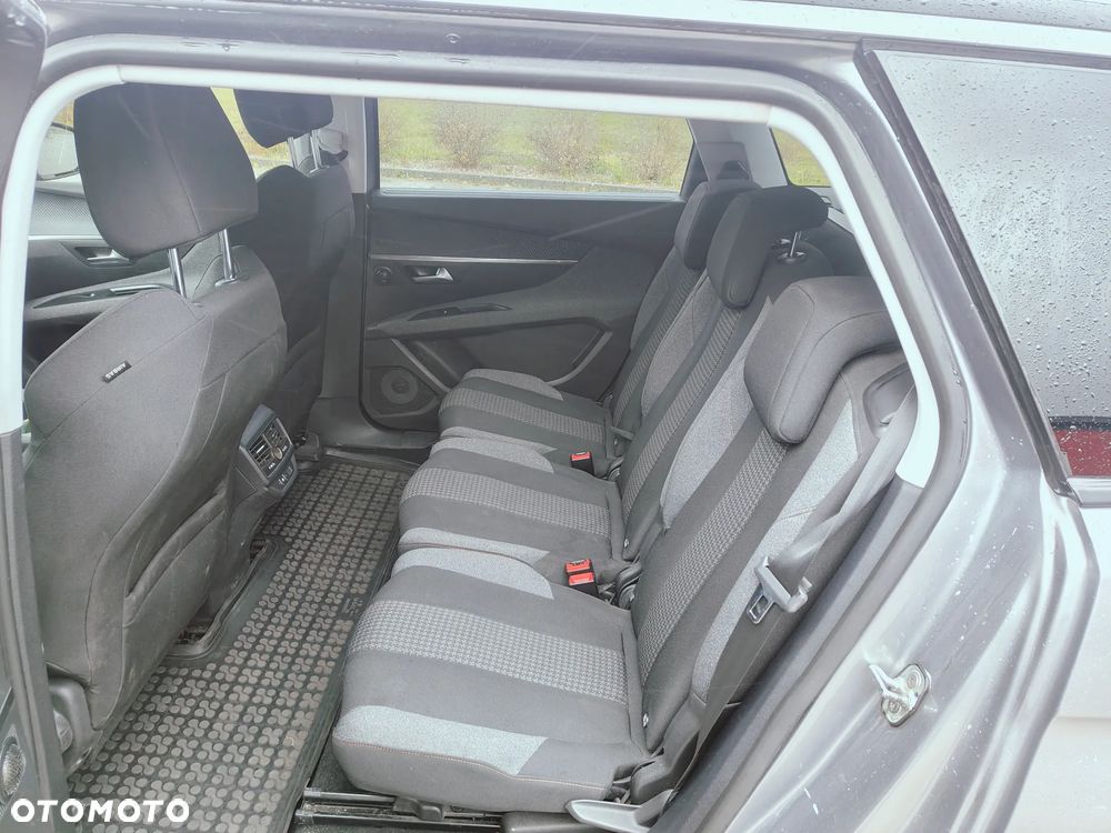 Peugeot 5008 1.6 BlueHDi Allure 7os - 8
