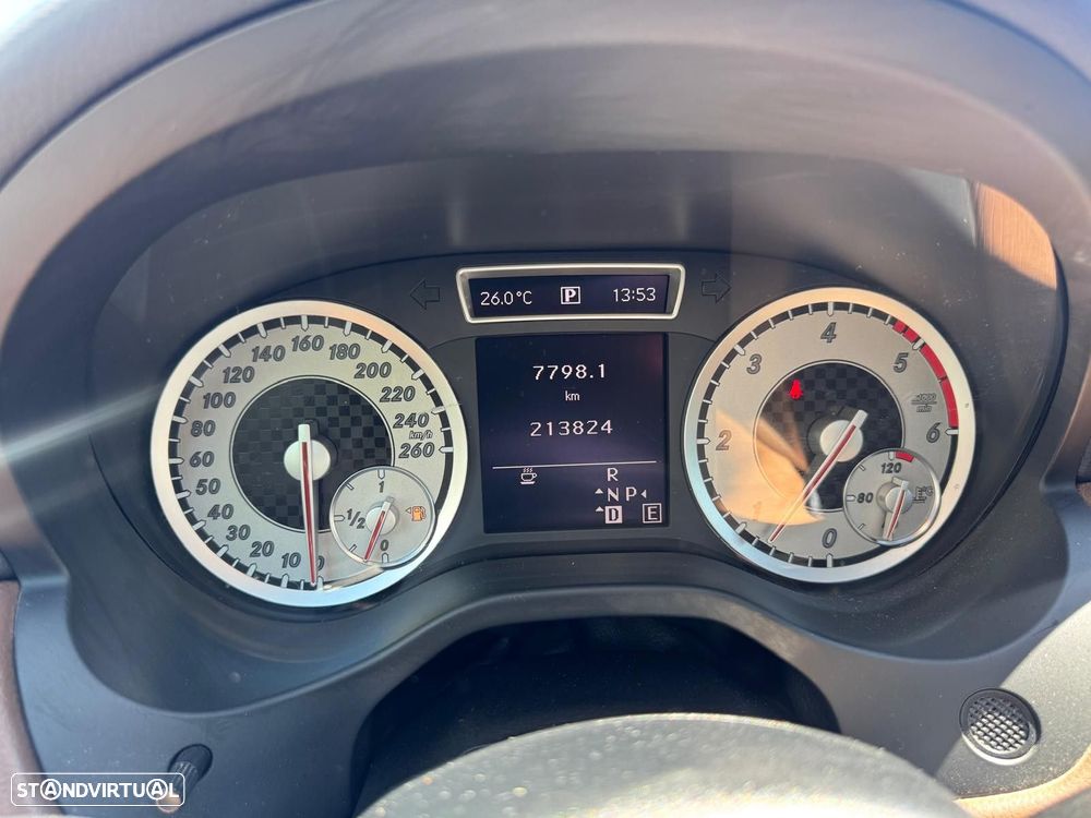 Mercedes-Benz A 220 CDi BlueEfficiency Aut. - 23