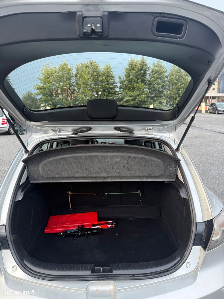 Mazda 3 Hatchback MZR 1.6 CD Exclusive - 10