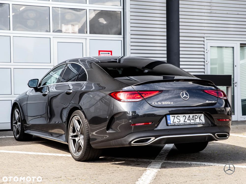 Mercedes-Benz CLS 300 d 4-Matic AMG - 6