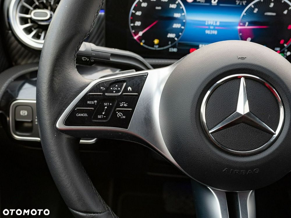 Mercedes-Benz Klasa A 200 d Progressive 8G-DCT - 15