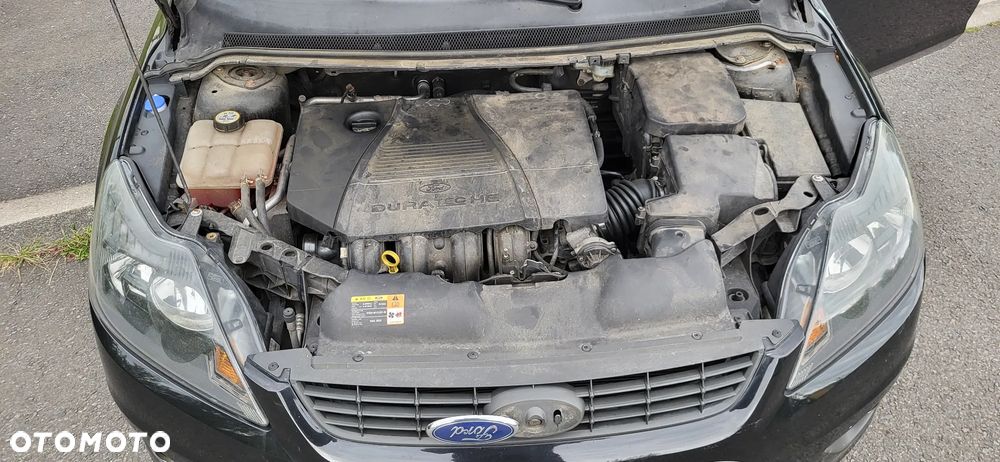 Ford Focus 1.8 Titanium - 24
