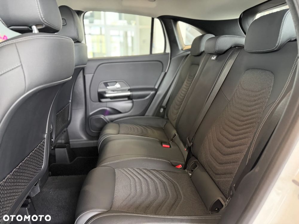 Mercedes-Benz GLA 200 Progressive - 7