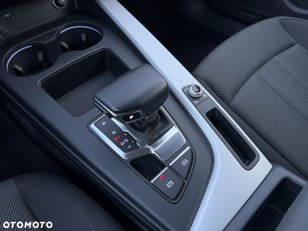 Audi A4 Avant 35 TFSI mHEV Advanced S tronic - 15