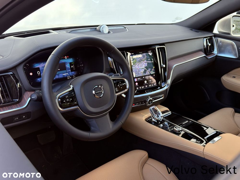Volvo S60 2024