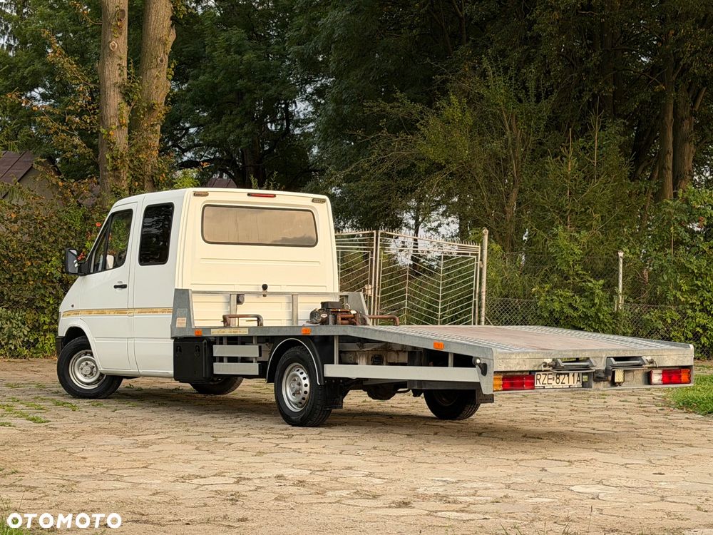 Mercedes-Benz Sprinter - 8