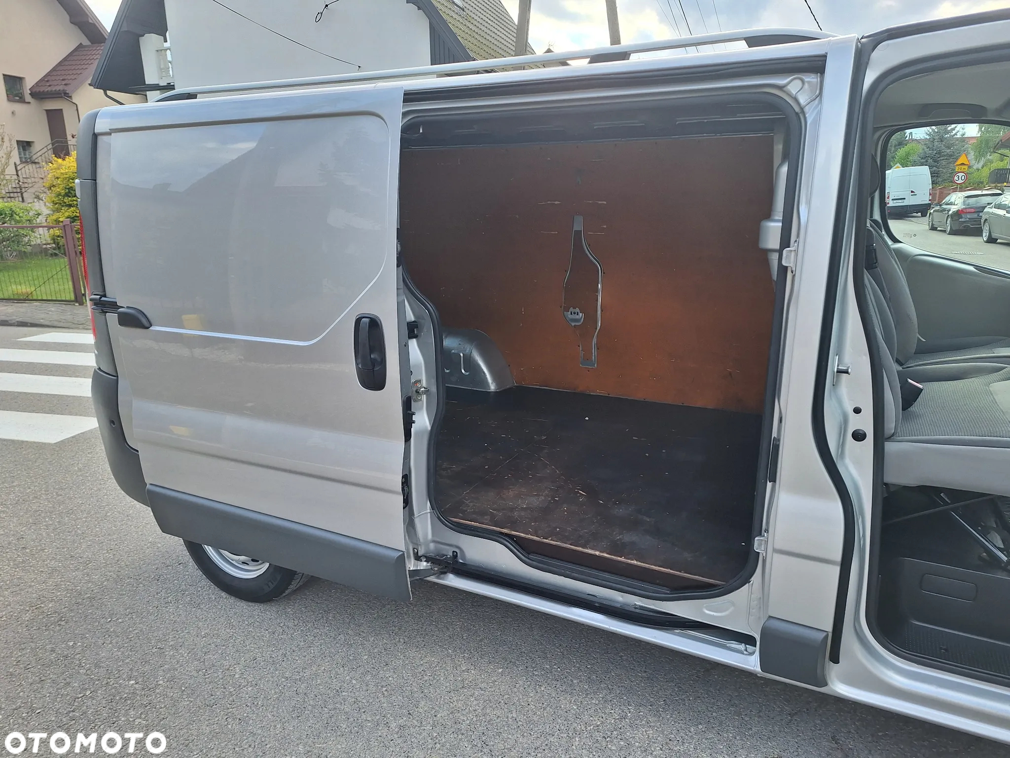 Opel Vivaro - 21