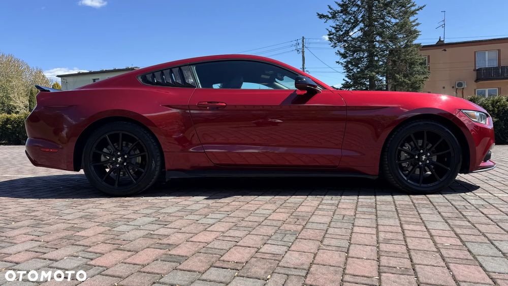 Ford Mustang 3.7 V6 Premium - 17