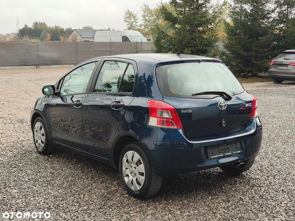 Toyota Yaris 1.33 VVT-i Comfort - 26