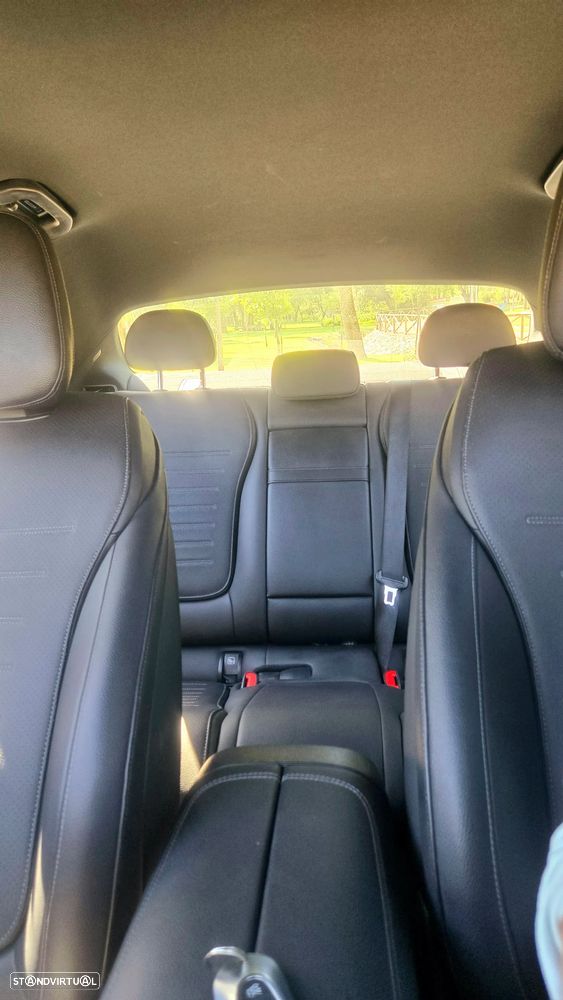 Mercedes-Benz C 300 - 12