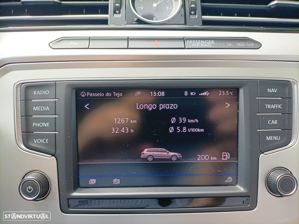 VW Passat Variant 1.6 TDI Confortline DSG - 15