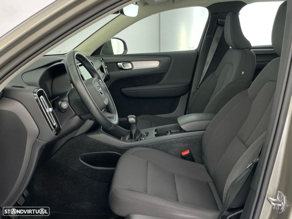 Volvo XC 40 2.0 D3 Momentum - 11