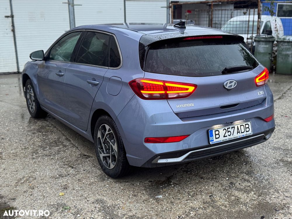 Hyundai i30 1.5 96CP M/T Highway - 1