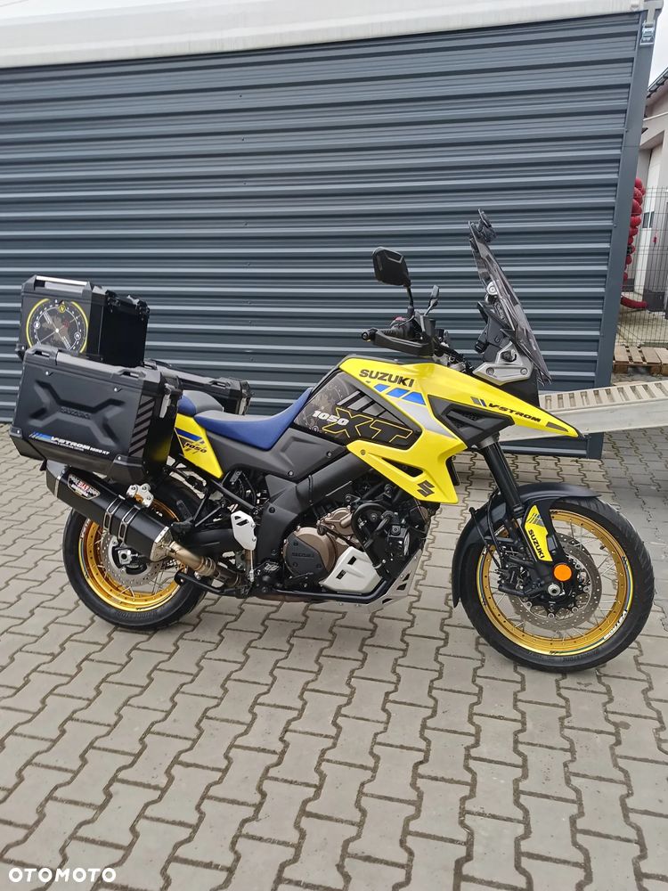 Suzuki V-STROM - 9