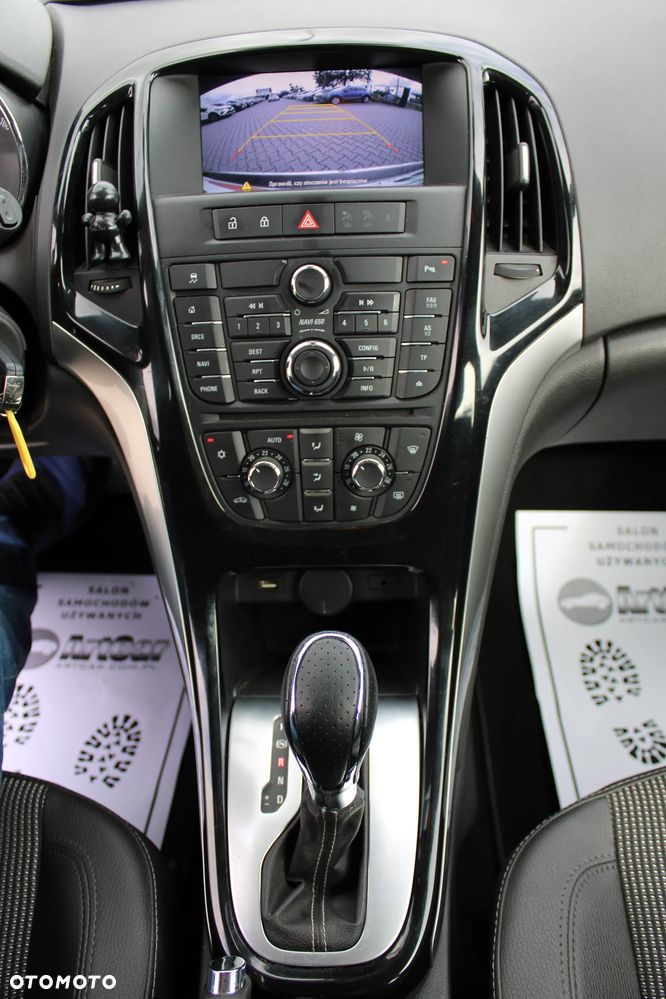 Opel Astra 2.0 CDTI Cosmo - 24