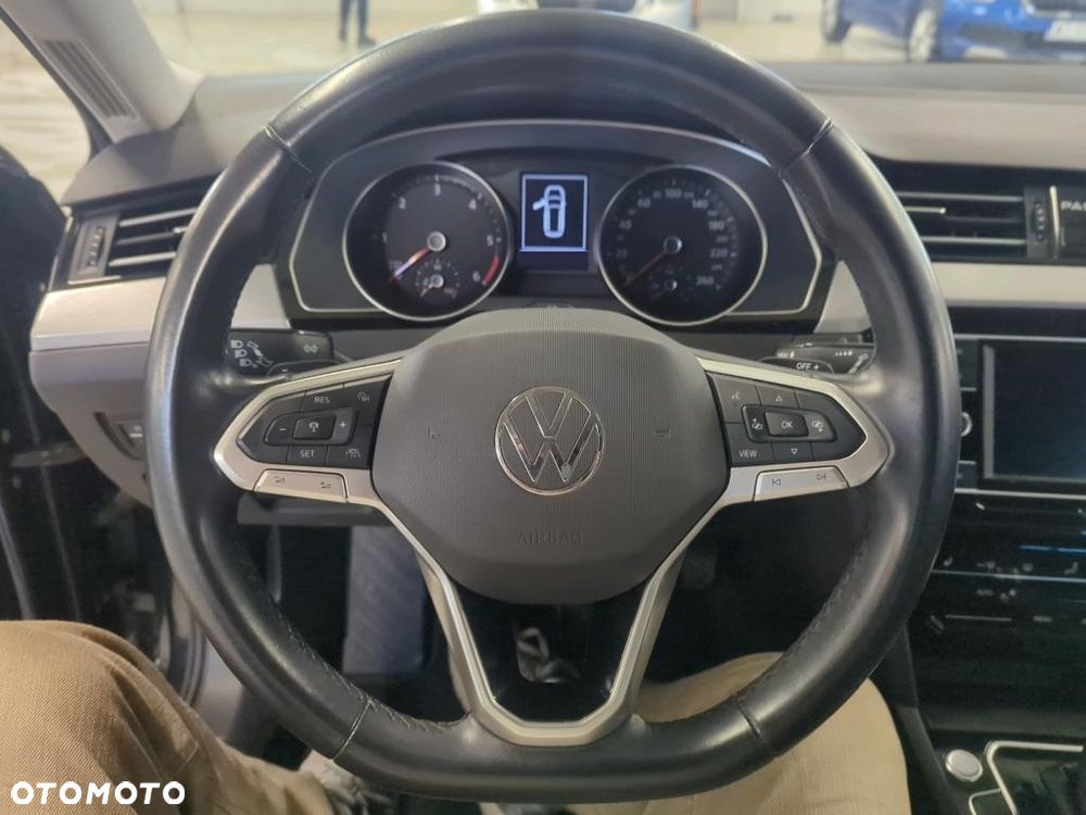 Volkswagen Passat Variant 2.0 TDI EVO Business DSG - 10