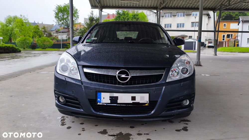 Opel Vectra 1.9 CDTI DPF Cosmo - 2