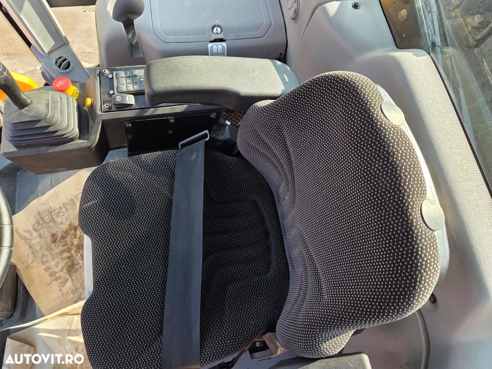 Volvo SD135B, 13,5t, latime tambur 2,3m, FULL OPTION, AC, oblon electric, GPS, antifurt, senzori pozitie, Anv 80% -ok, motor Volvo 150CP, Lung 6,1m, posibilitate leasing 4 ani, PROMOTIE 69.900 EUR+Tva - 28