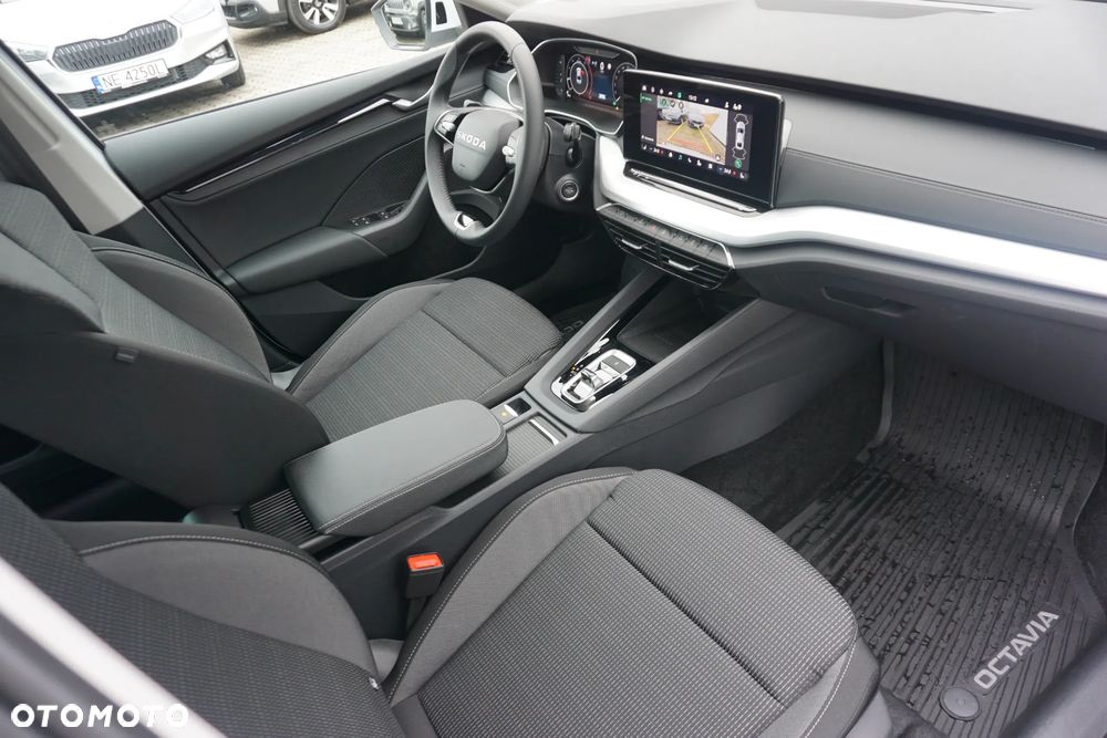 Skoda Octavia 2.0 TDI Edition 130 Selection DSG - 15