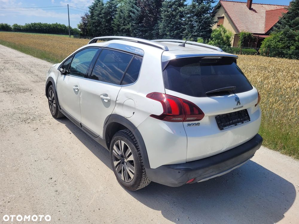 Peugeot 2008 - 5