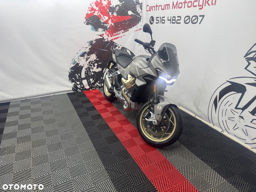 Moto Guzzi V100 Mandello - 39