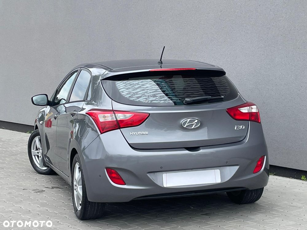 Hyundai i30 i30cw 1.4 UEFA EURO 2012 Edition - 12