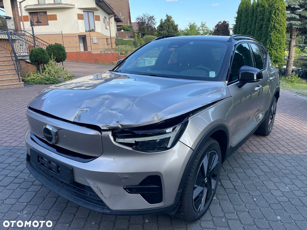 Volvo XC 40 - 3