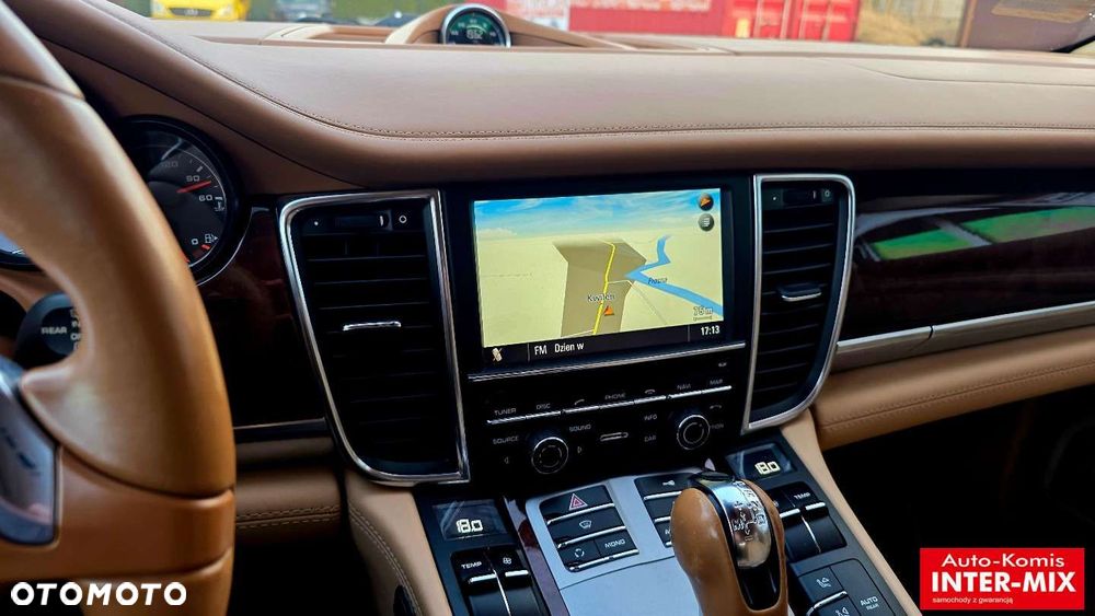 Porsche Panamera - 26