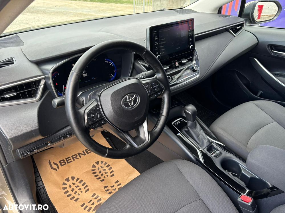Toyota Corolla - 15