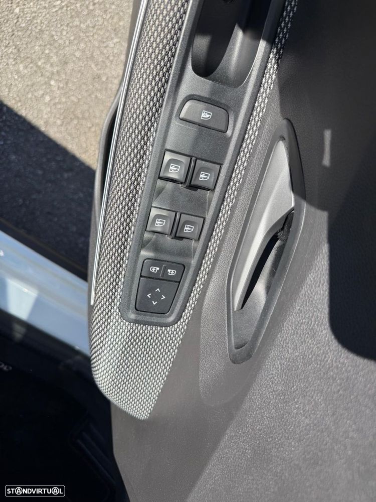 Dacia Jogger 1.0 TCe Extreme 7L - 19