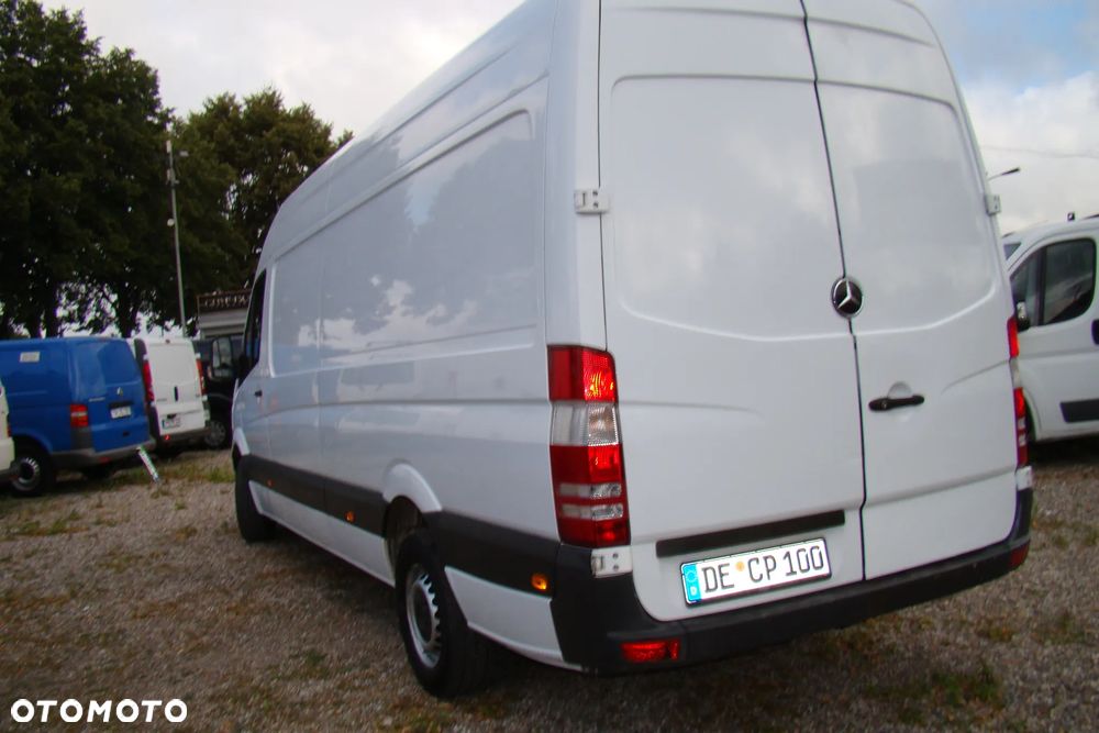 Mercedes-Benz Sprinter - 3