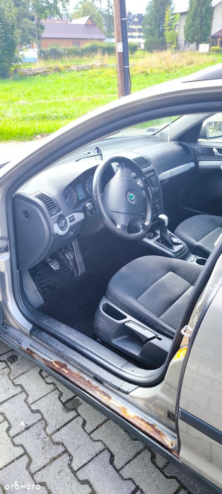 Skoda Octavia Scout 2.0 TDI DPF - 9