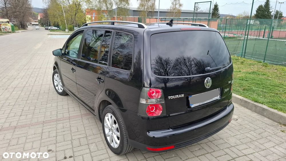 Volkswagen Touran - 3