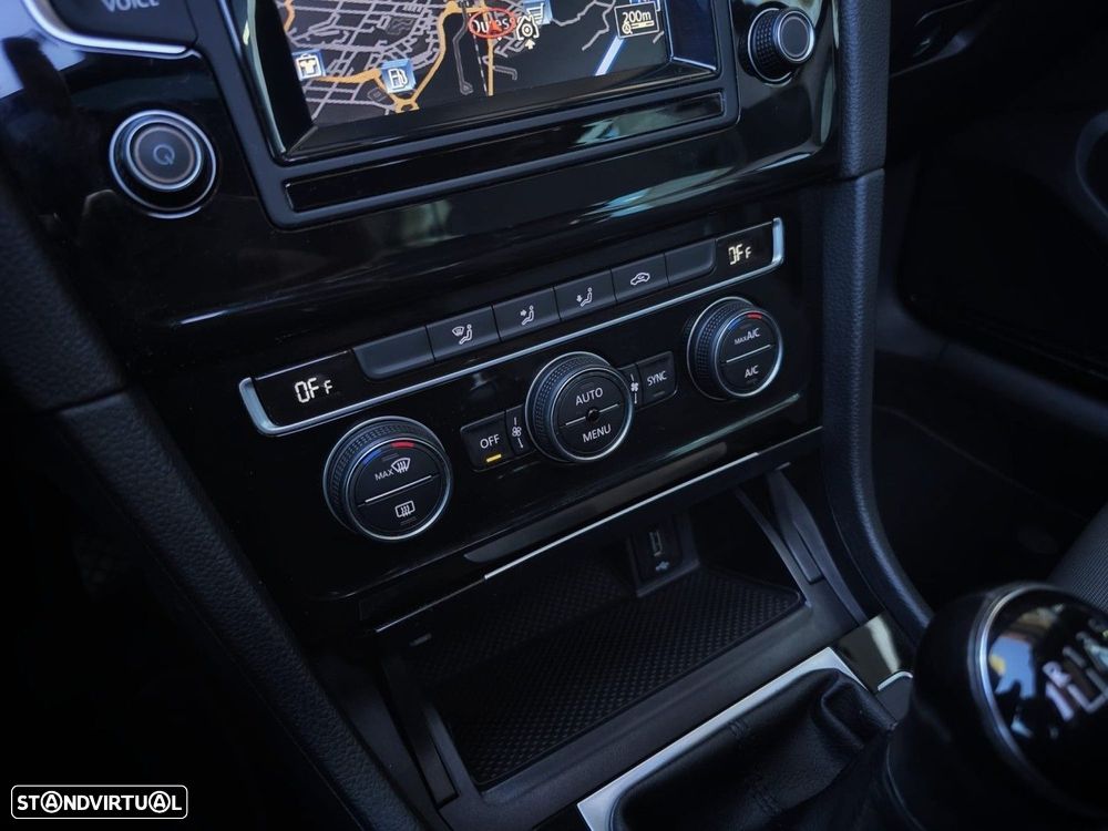 VW Golf Variant 1.6 TDi Best Edition Bluetooth - 19