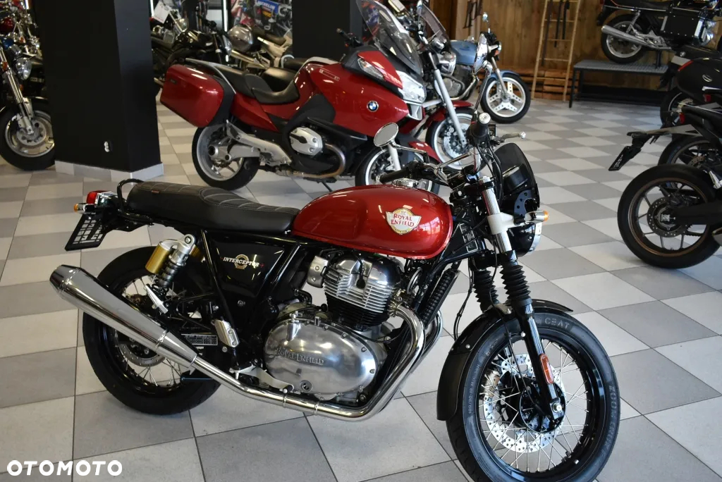 Royal Enfield Interceptor - 40