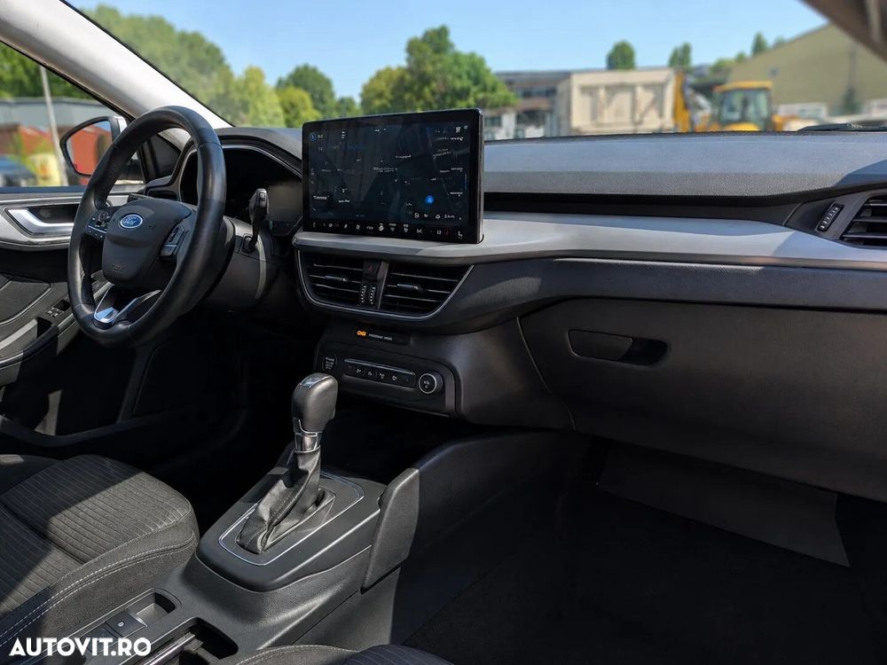 Ford Focus - 24