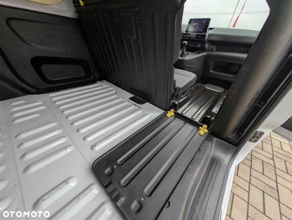 Opel Combo - 16